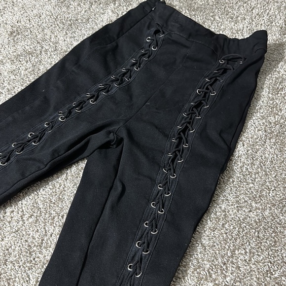 SUPER SEXY Laced Full Leg Leggings XS - Picture 3 of 3